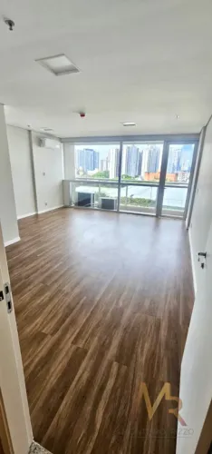 Sala Comercial para Locação no Condomínio Urbanity Home