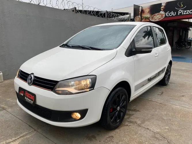 Volkswagen Fox Rock IN RIO 1.6 MI Total Flex 8V 5P 2012