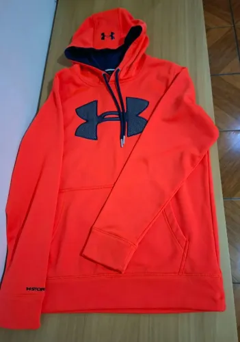 casaco moletom under armour