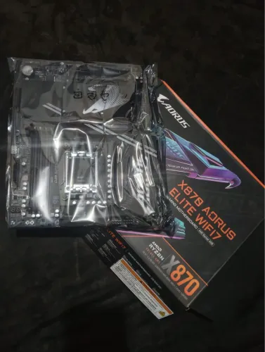 Placa mãe aourus x870