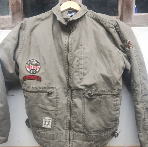 Jaqueta acolchoada da  Fido Dido verde militar 
