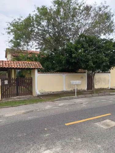 Casa Dúplex com excelente localização...Jardim Atlantico Leste