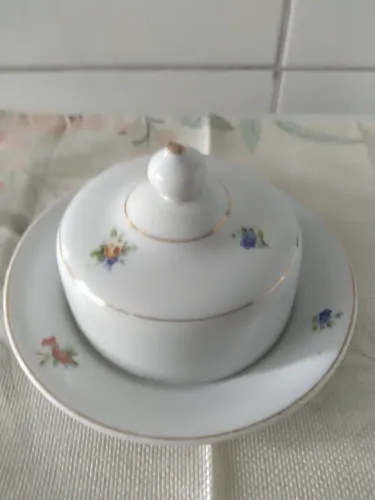 Mantegueira de porcelana Barão do Rio Branco