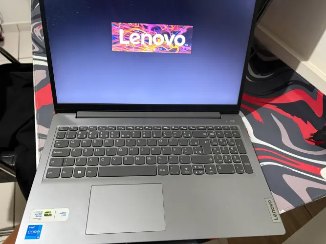 Lenovo IdeaPad 3 15ITL6 i5 11ª Geração + Base com Ventoinha