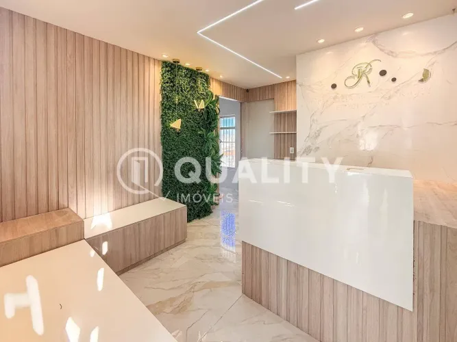 Sala comercial de 37 m², localizada no Centro Comercial Bezerra de Menezes