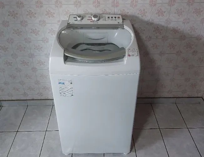 Máquina de lavar roupas Brastemp 8Kg -110v- ac. Cartão
