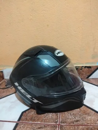 Capacete