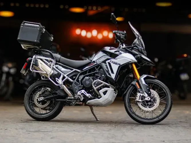TRIUMPH TIGER 900 RALLY PRO 900 cc 