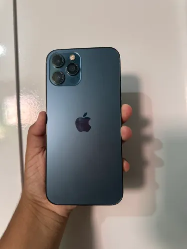Vendo 12 pro Max azul