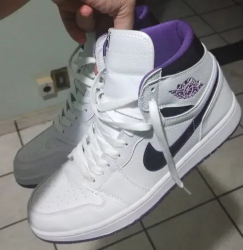 Nike Air Jordan 1 Retro High Court Purple