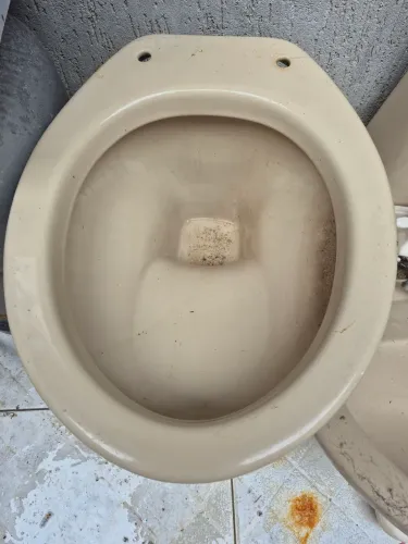 Vendo kit vaso sanitário com pia e coluna