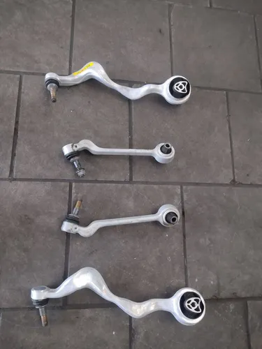 Braço da suspensão BMW X1 2015
