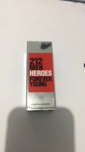 Miniaturas de perfumes de 65 a 90  reais zap * 