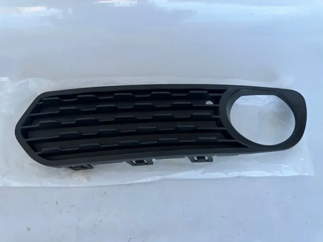 Grade Esquerda Farol de Milha Bmw 116i 118i 2012 2013 2014
