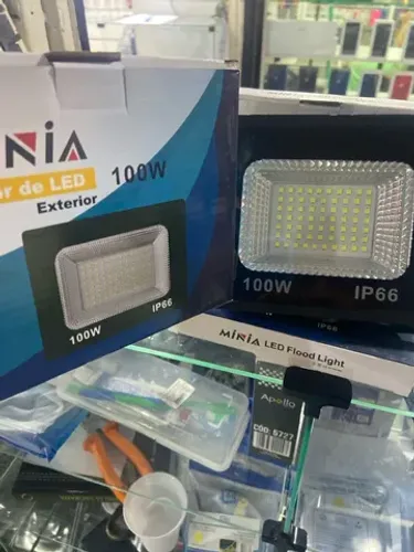 2 Refletor 100w IP 66 (novo)
