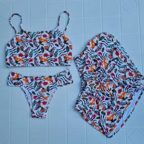 Kit Biquíni com Shorts 