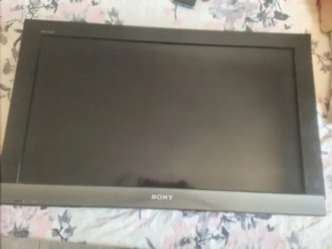 TV LCD Sony-32 polegadas (sem funcionar)