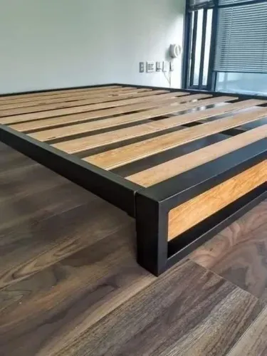 Cama Box de Metal com Estrutura Resistente
