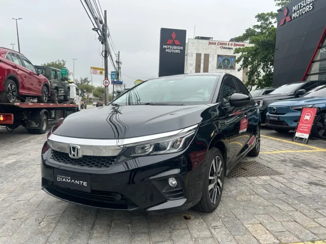 Honda City Hatch EXL 2023 c/8.000km - Falar c/Rose - Raion Mitsubishi 