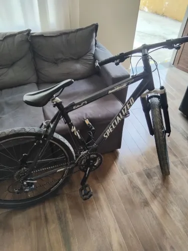 Bicicleta  specialized  aro 27,5 ..1000.00