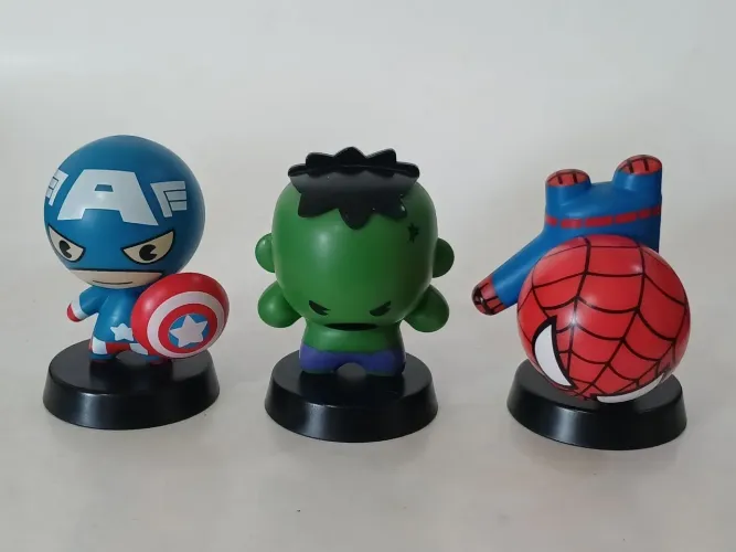 Miniaturas Marvel - Hulk, Homem Aranha, Capitão América e Homem de Ferro