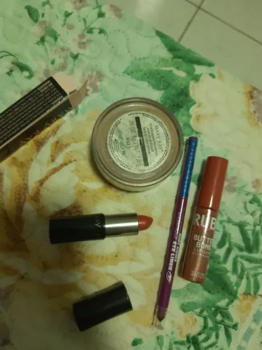 Kit de Maquiagem - Mary Kay, Ruby Kisses e Butter Bomb