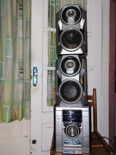 Som System Sony GENEZI Modelo MHC RG270