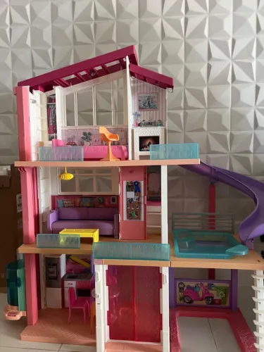 Barbie Dreamhouse 3 andares - casa de bonecas