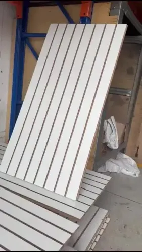 painel canaletado 1,21 x 0,61 novo (loja) 150,00