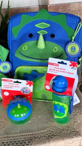 Kit Skip Hop Zoo Dakota Dino - Mochila, garrafa e lancheira