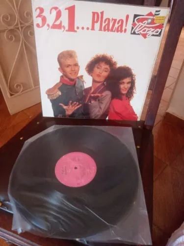 Vinil antigo Raridade do PLAZA E ELVIS ALBUM DUPLO fino demais sem detalhes! 