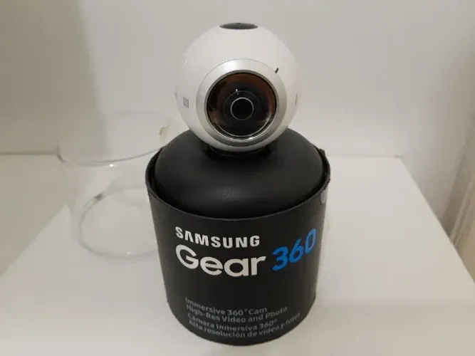Camera Samsung Gear 360 excelente estado na embalagem original