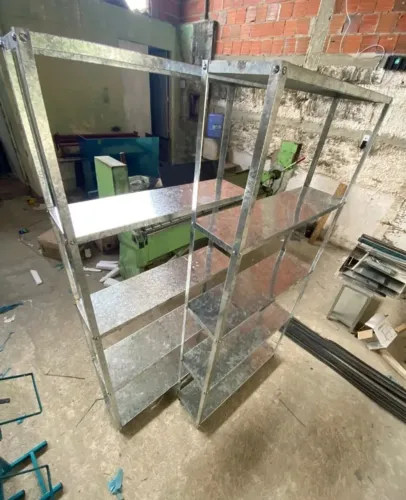 ESTANTE GALVANIZADA