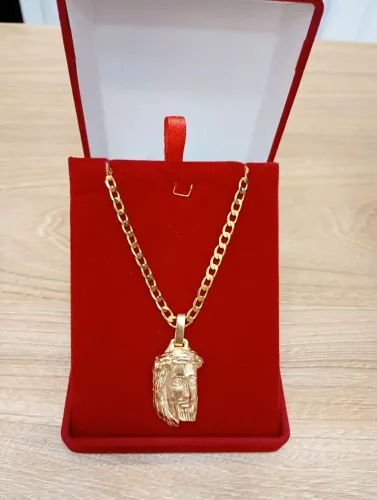 Corrente banhada a ouro