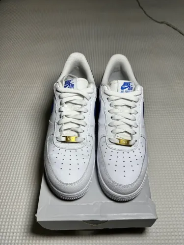 Nike Air Force 1 Branco com Detalhes em Azul ORIGINAL COM NOTA FISCAL