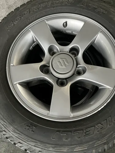 Roda suzuki Jimny 1.3 2015 jogo completo 