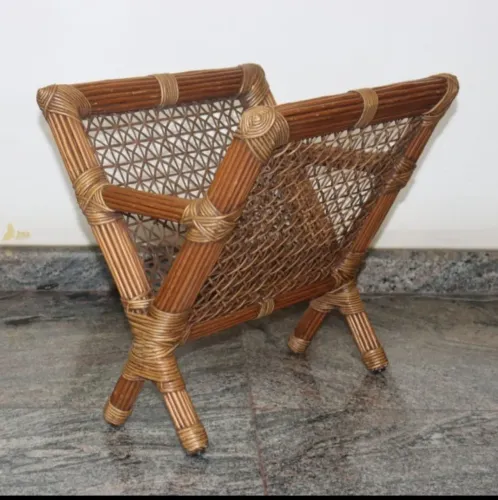 Revisteiro de Bambu Artesanal - Decoração Rústica