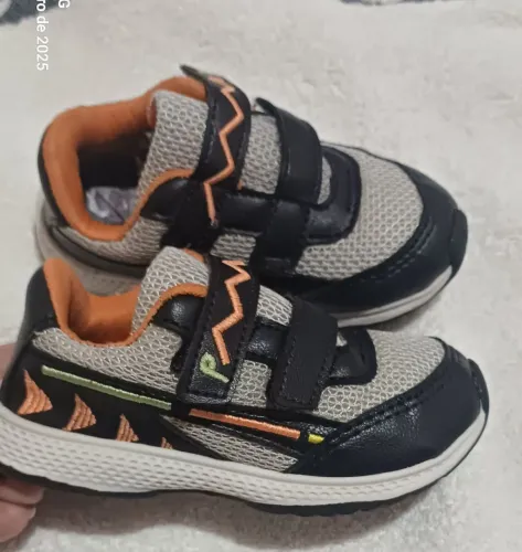 Tênis infantil menino  tamanho 25