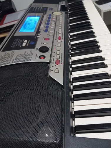 Teclado Yamaha Psr 550 Profissional