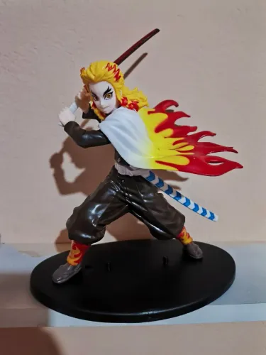 Action Figure Kyojuro Rengoku - Demon Slayer