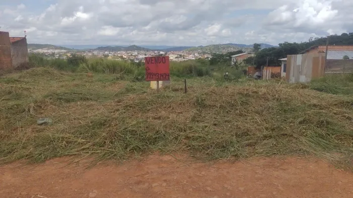 Lote de esquina quitado 360m² jardim Canadá 