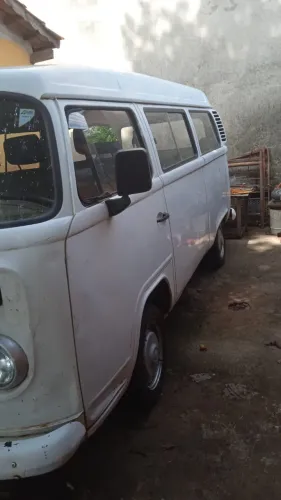 Volkswagen Kombi Escolar 1.6 MPI (álcool) 2004