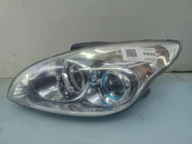 Farol esquerdo Hyundai i30 09/13