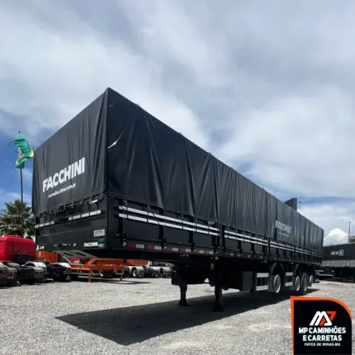 Carreta Graneleira 4° Eixo Facchini 14,5 Assoalho de chapa 