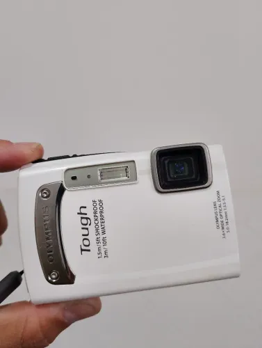 Câmera olympus TG-310 14mp funcionando apenas para vídeo 