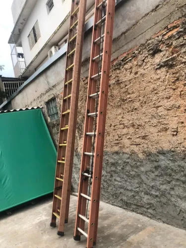 Escada de fibra retrátil 
