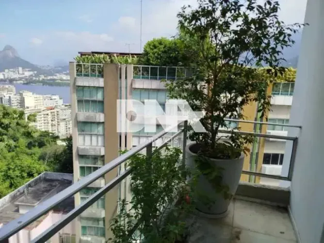 Cobertura Triplex com 370m² e 3 vagas