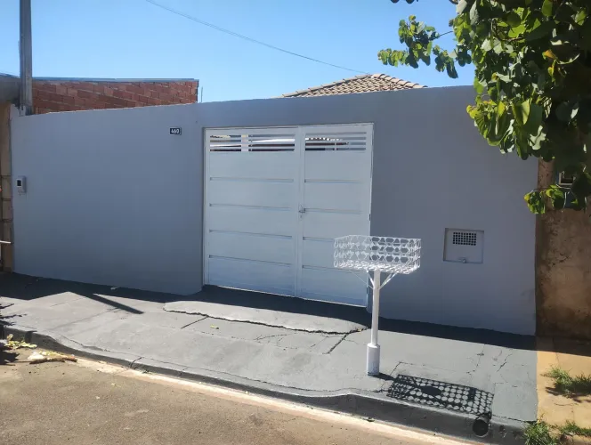 Casa Térrea a VENDA em ótima localização 