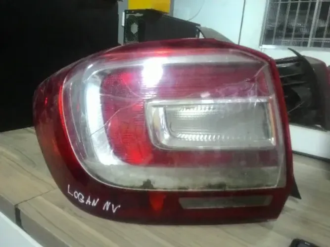 Lanterna Esquerda Renault Logan 2014 a 2019 c Detalhe 265552698R