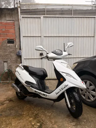 ? SUZUKI BURGMAN 125 ? ANO 2013